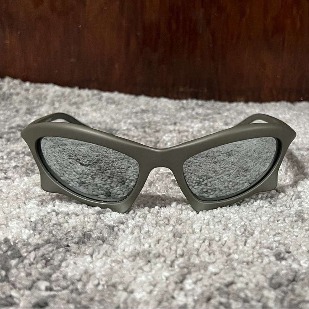 Belenciaga Bat Rectangle Sun Glasses